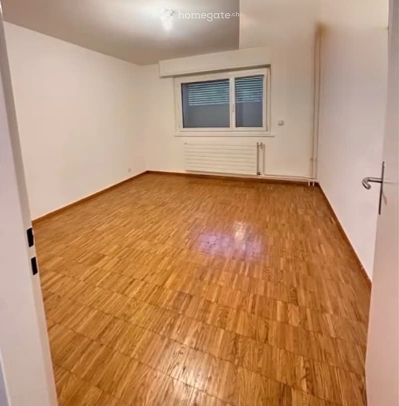 Appartement 2.5 pièces avec Balcon et place de parc (4)