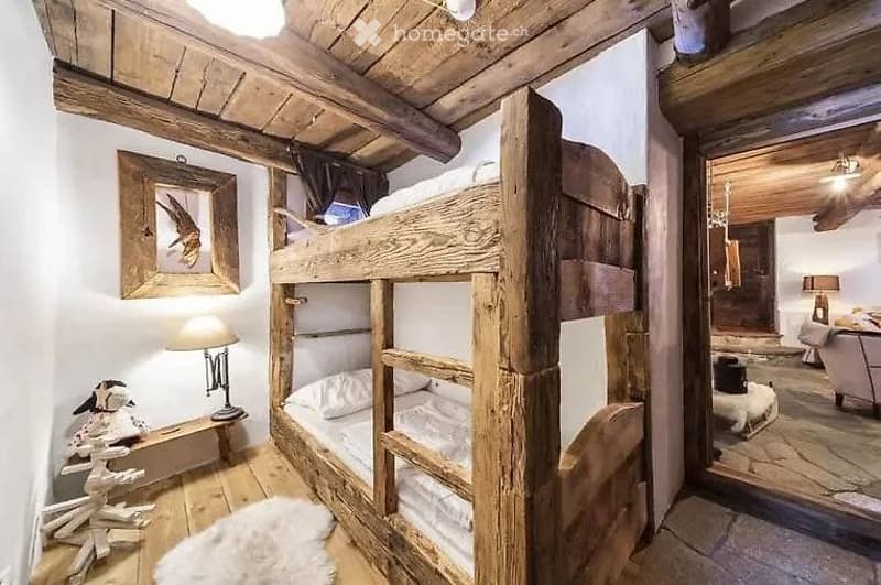Objet rare : Magnifique chalet typique au cur d'Icogne (2)