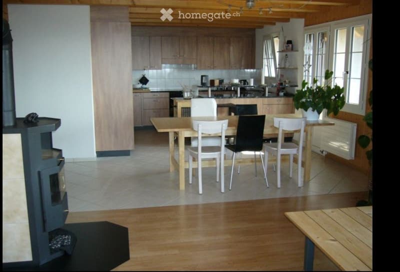 4,5 Zimmer-Wohnung in Bauernhaus (2)