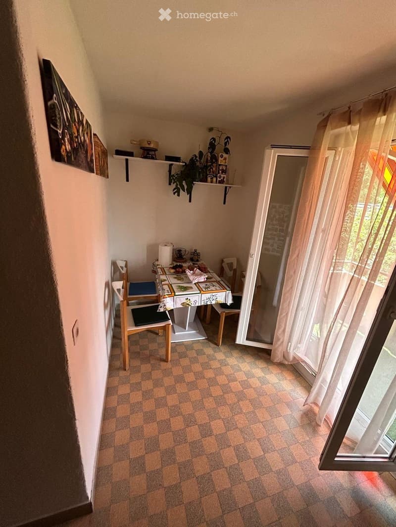 Renovierte 2,5-Zimmer-Wohnung in Wettingen (3)