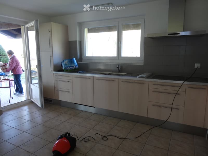 Villa 8 pièces, loyer CHF 2'200.- sans les charges (3)