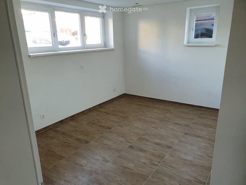 helle, moderne  3.5 Zimmerwohnung mit Gartensitzplatz (3)