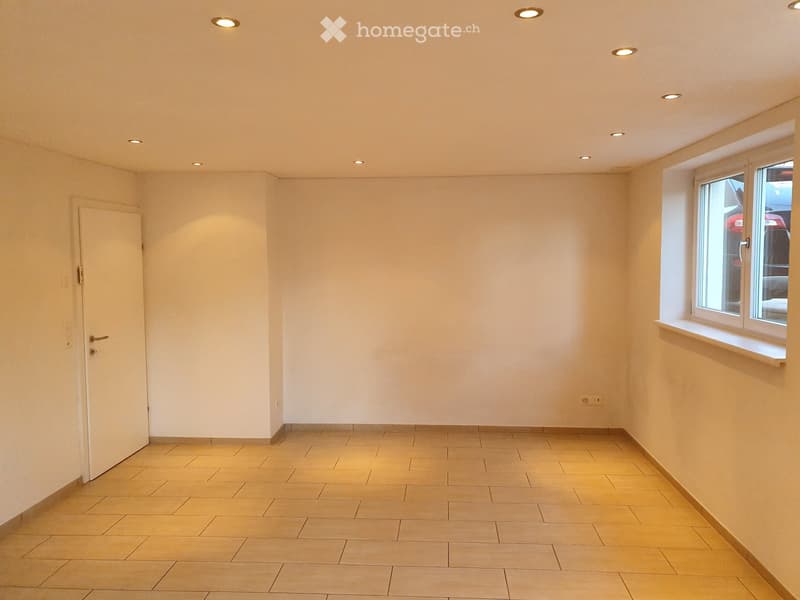 helle, moderne  3.5 Zimmerwohnung mit Gartensitzplatz (5)