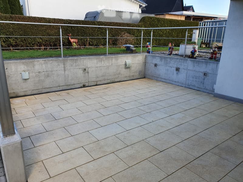 helle, moderne  3.5 Zimmerwohnung mit Gartensitzplatz (4)