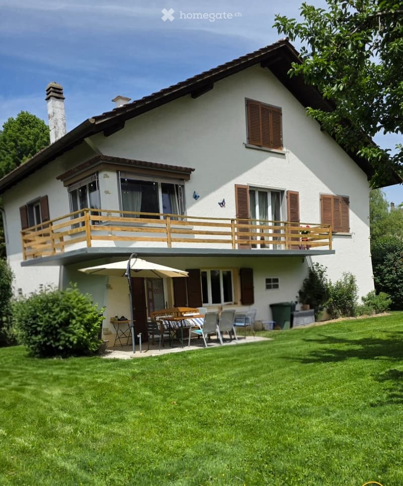 A VENDRE AUX VERRIÈRES (2126 ) très jolie maison familiale (1)