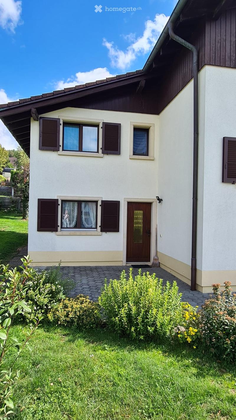 Appartement à louer dans maison jumelée (4)