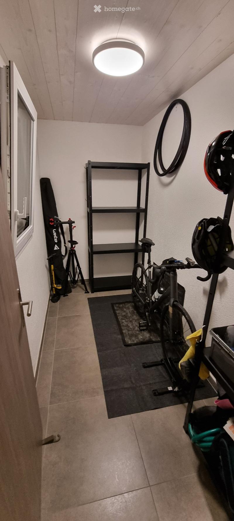 Appartement de 5.5 Pièces en triplex à Valangin (12)