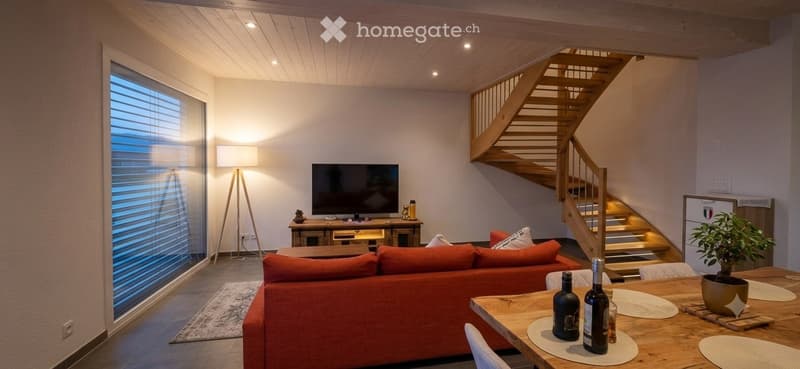Appartement de 5.5 Pièces en triplex à Valangin (1)