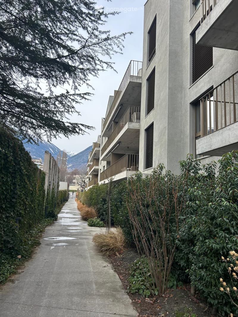 Beau studio en plein centre ville de Martigny (5)