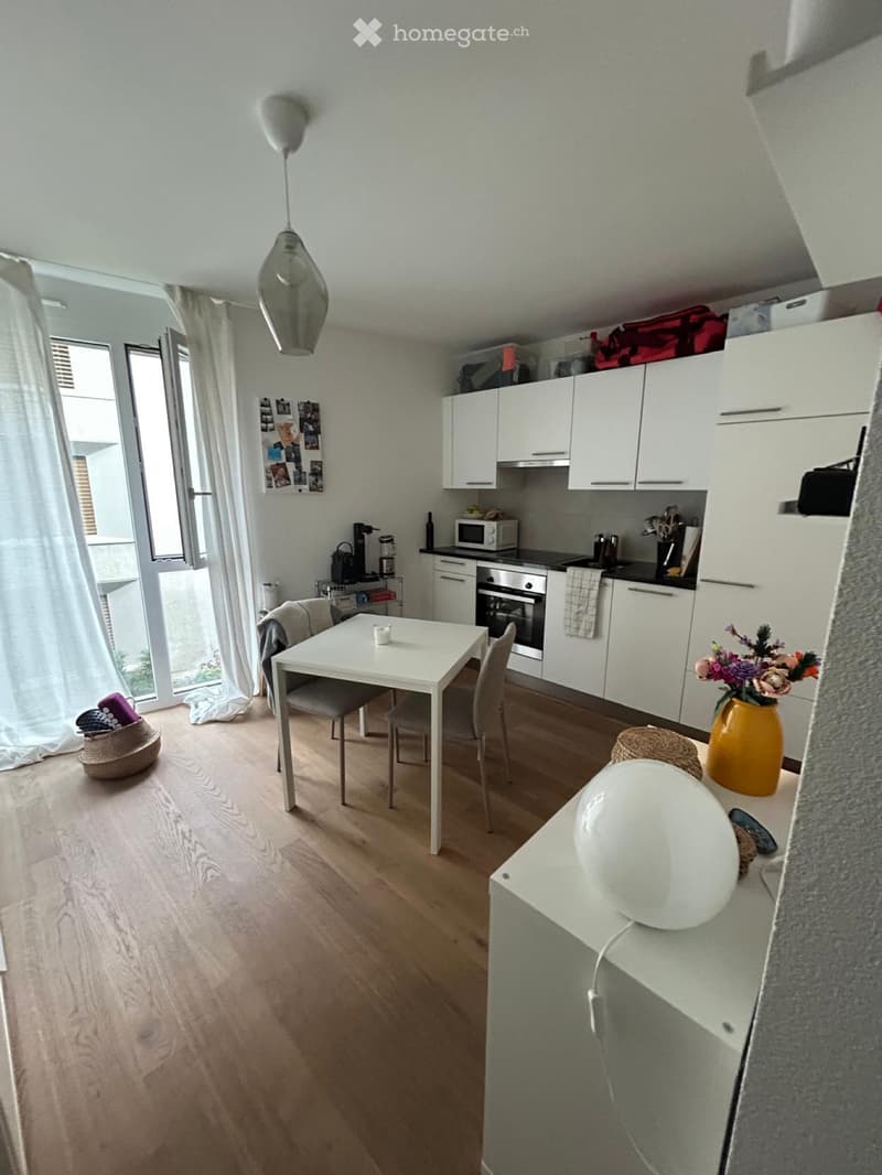 Beau studio en plein centre ville de Martigny (4)