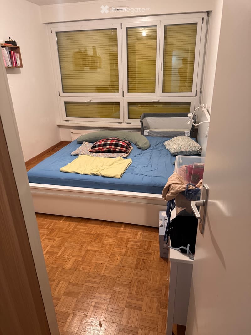 5p 88m2 6e étage 2500chf + 250 parking Servette dès 1 août (3)