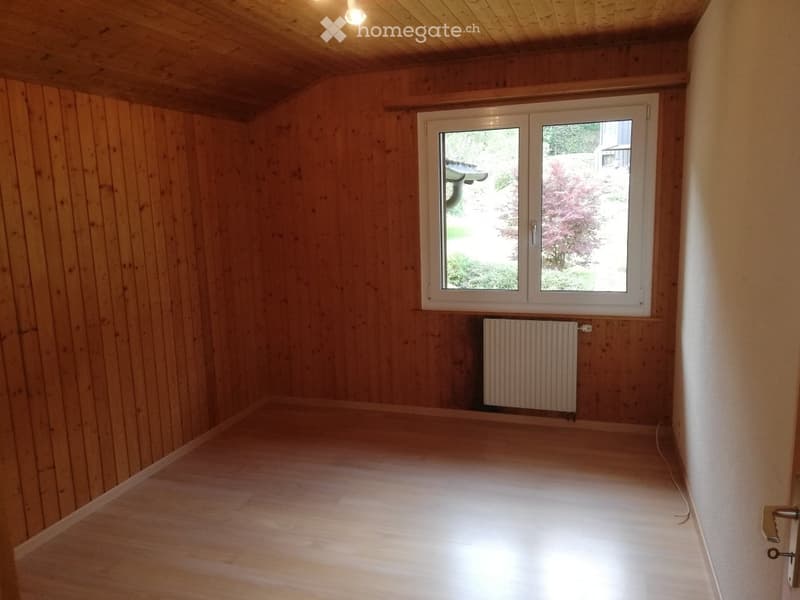 Spacieux appartement 3.5 pces au 1er étage sous les combles (5)