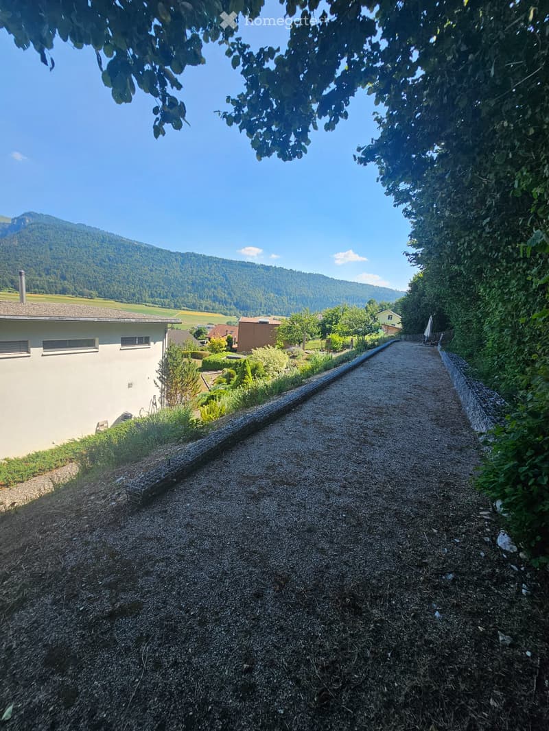 Magnifique villa avec vue panoramique sur le Chasseral (5)