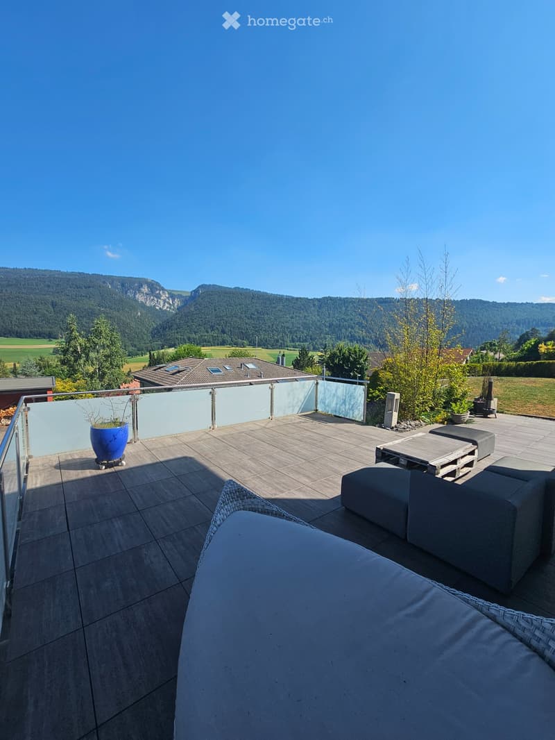 Magnifique villa avec vue panoramique sur le Chasseral (3)