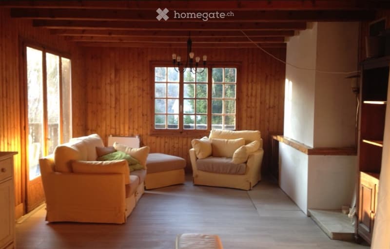 Chambre meublée dans chalet (2)