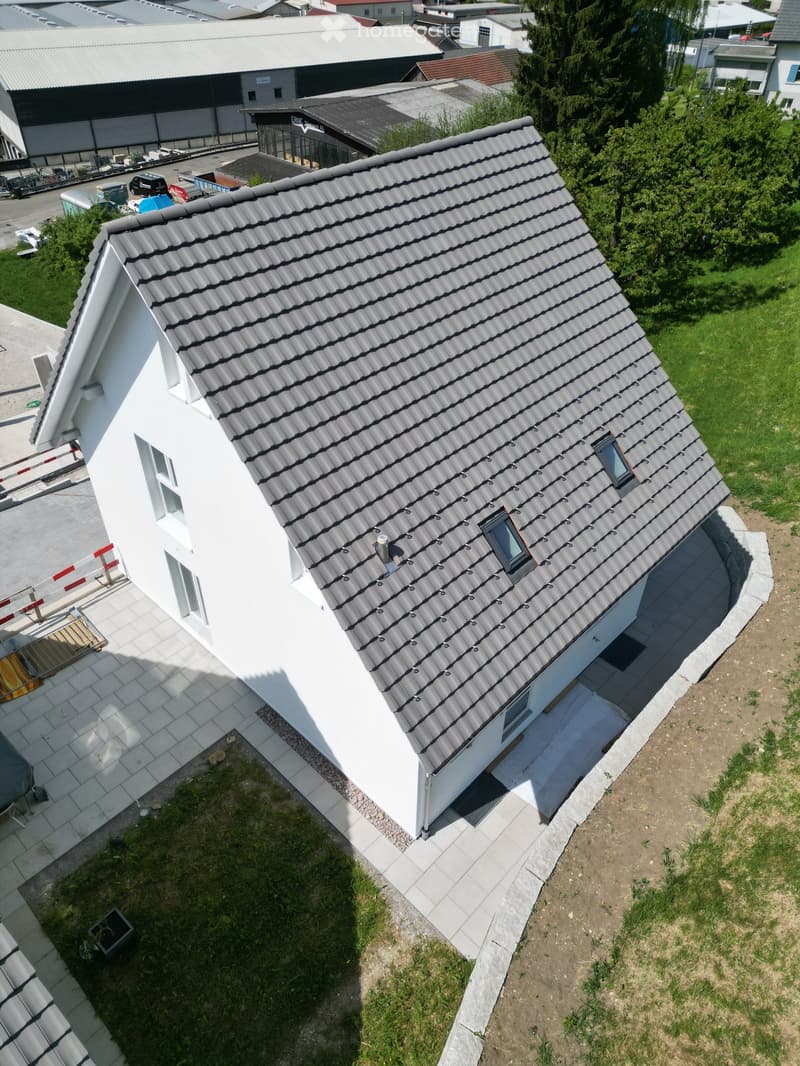 Neues Einfamilienhaus mit toller Aussicht inkl. Wintergarten (1)