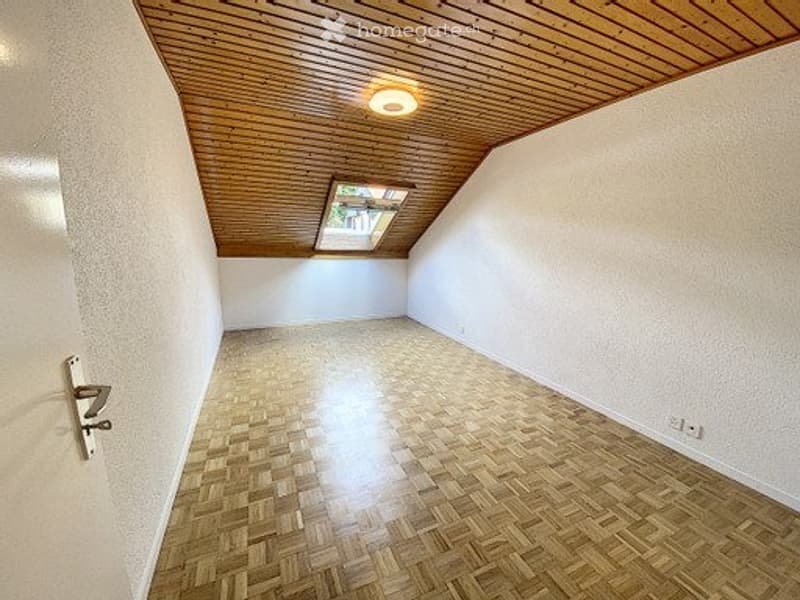 A LOUER APPARTEMENT 2 PIÈCES A SEMSALES (3)