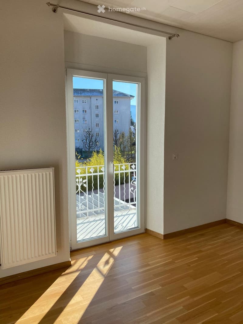 Appartement rénové en 2020, grande hauteur de pièce (4)