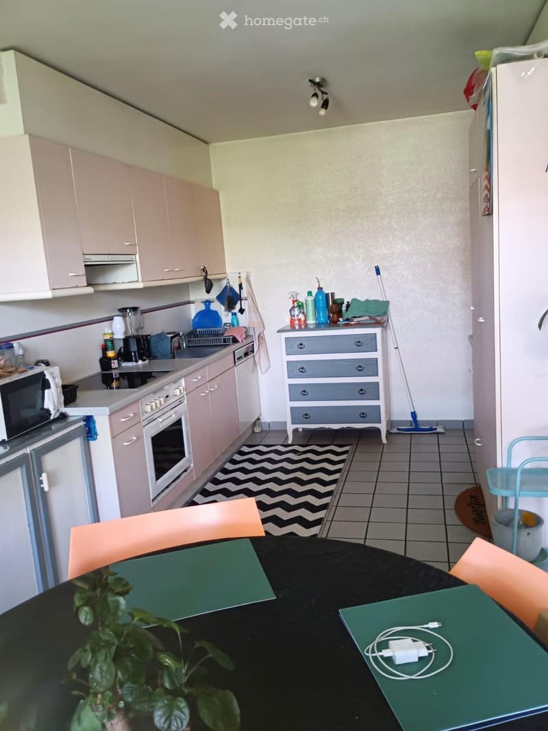 Appartement lumineux de 3.5 pièces avec balcon à Payerne (3)