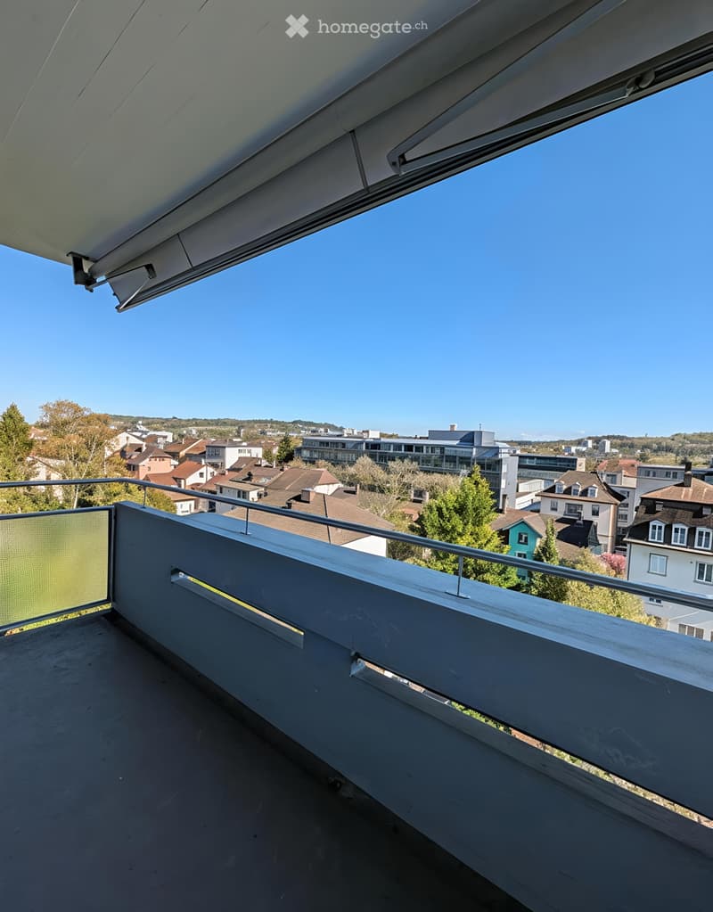 Neu renovierte 3.5-Zimmer-Wohnung in Biel (2)