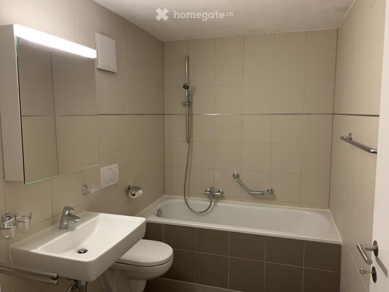 APPARTEMENT 4,5 + PLACE DE PARC INTERIEUR 01.10.2026 (2)