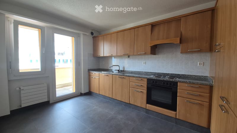 Grosszügige 4.5-Zimmer-Wohnung an zentraler Lage in Brig (3)