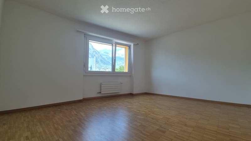 Grosszügige 4.5-Zimmer-Wohnung an zentraler Lage in Brig (5)