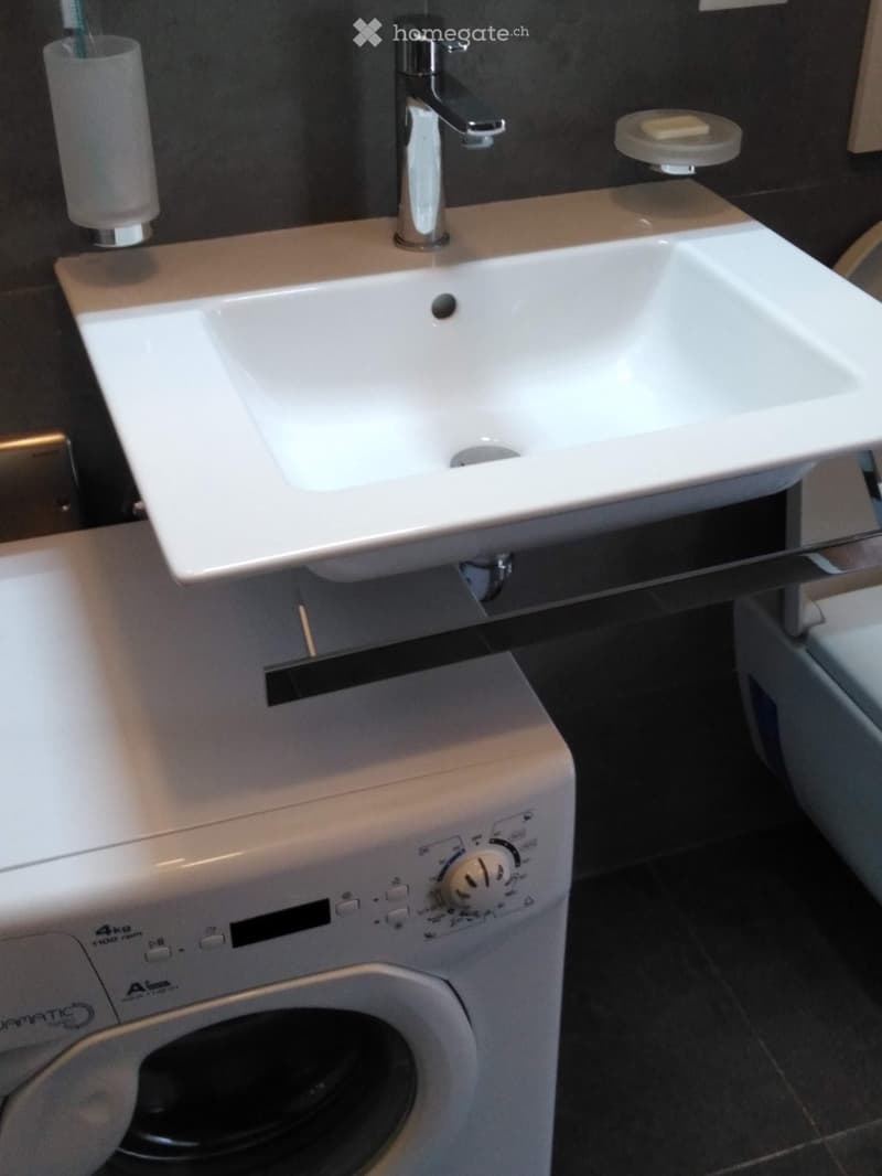 Si affitta monolocale ammobiliato con lavatrice (5)