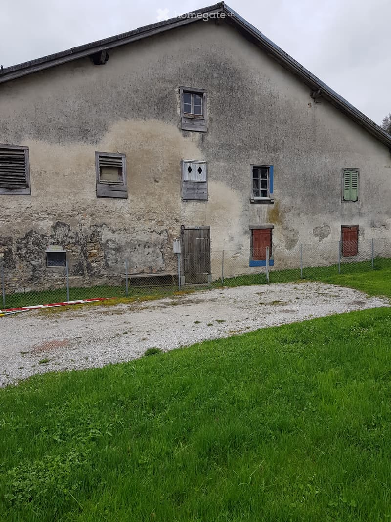 Maison villageoise à rénover (2)