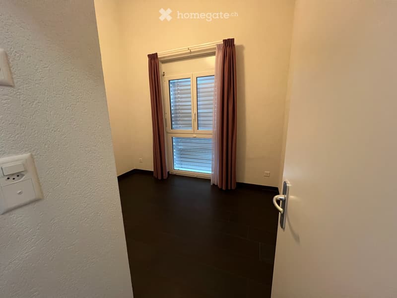 Appartement 4.5 proche des bains (7)