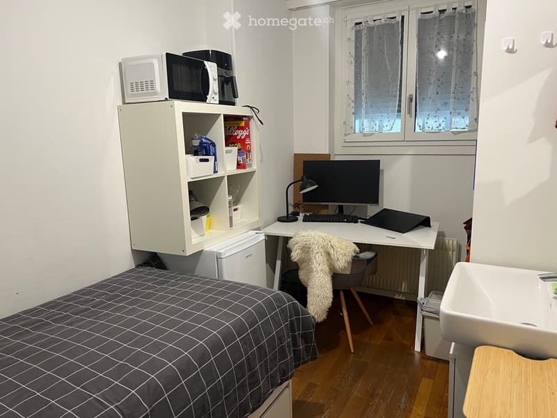 Location chambre indépendante idéalement pour étudiant (4)