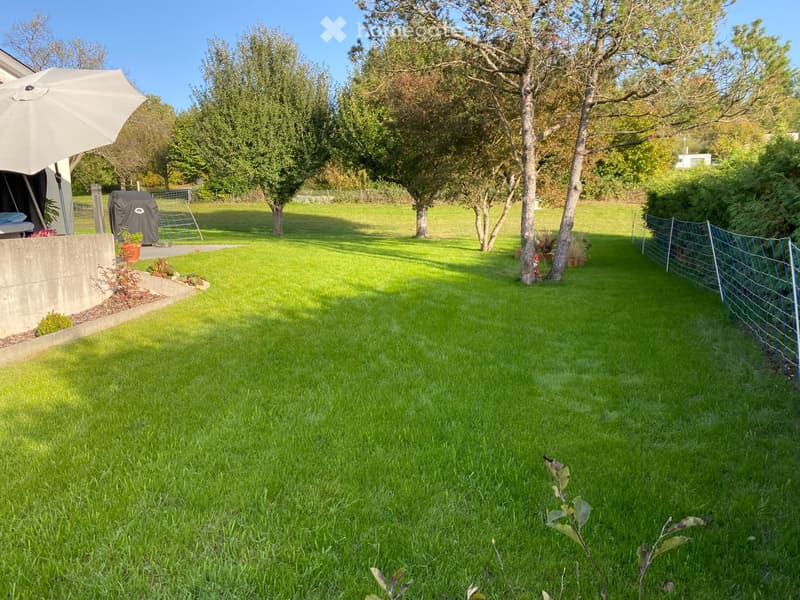 Maison avec grand jardin privatif et terrasse à Coeuve (5)
