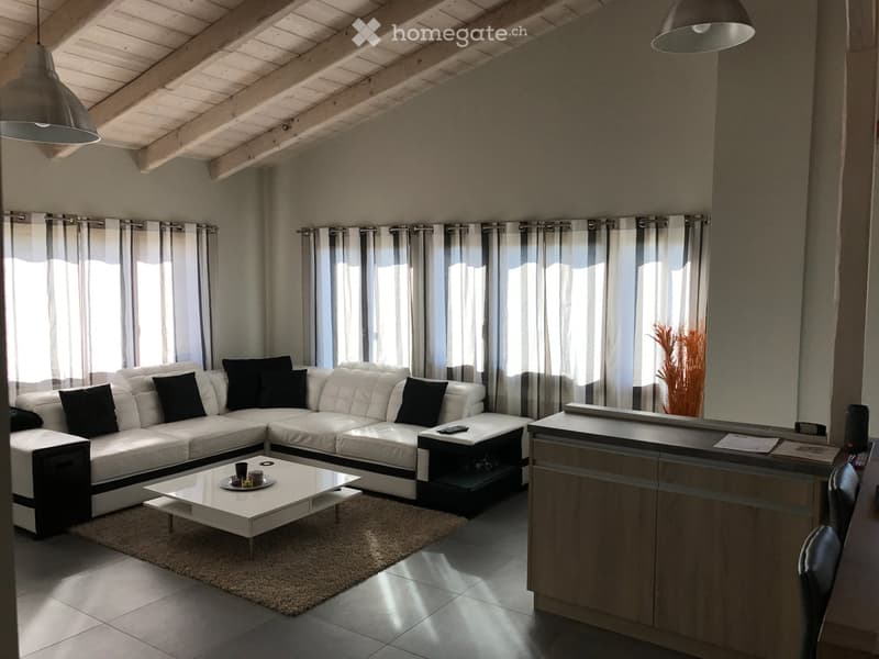 Maison avec grand jardin privatif et terrasse à Coeuve (3)
