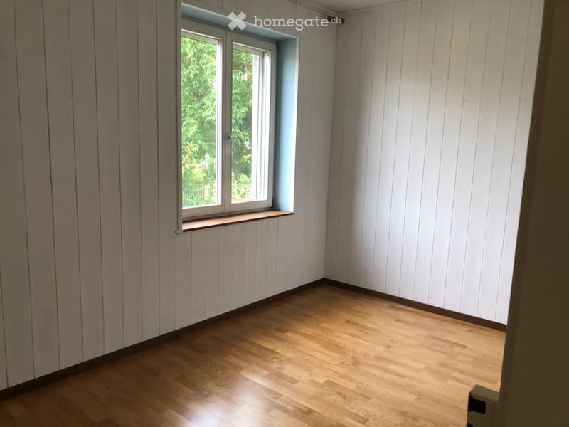 3.5 Zimmer Altbauwohnung mit Wintergarten und Balkon (2)