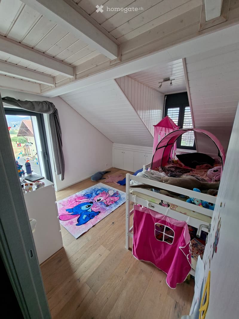 Superbe 3.5 pièces en attique avec mezzanine à Burtigny (3)