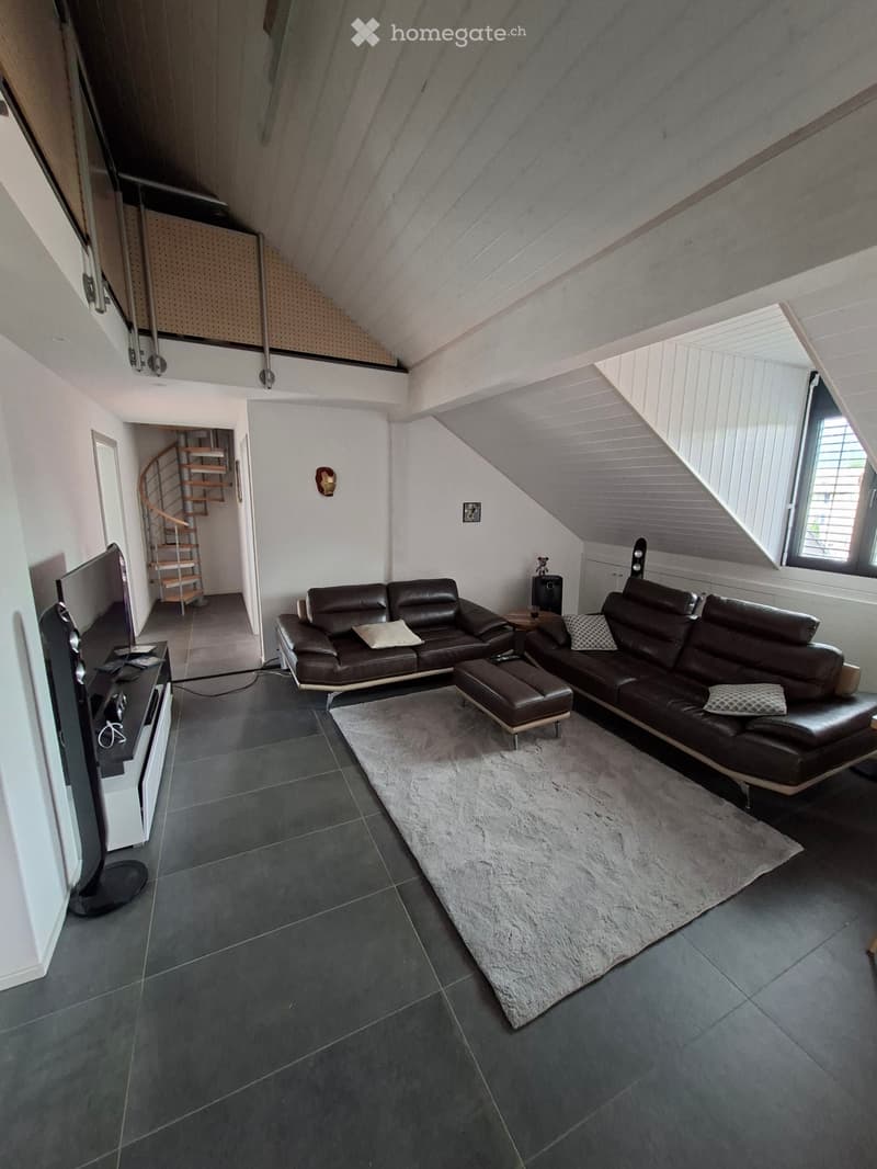 Superbe 3.5 pièces en attique avec mezzanine à Burtigny (1)