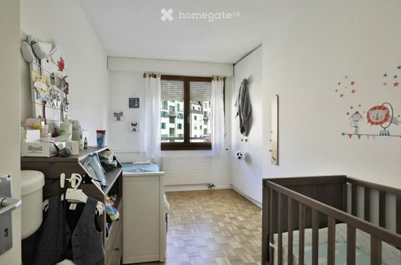 A LOUER appartement 4p, quartier Sécheron (3)