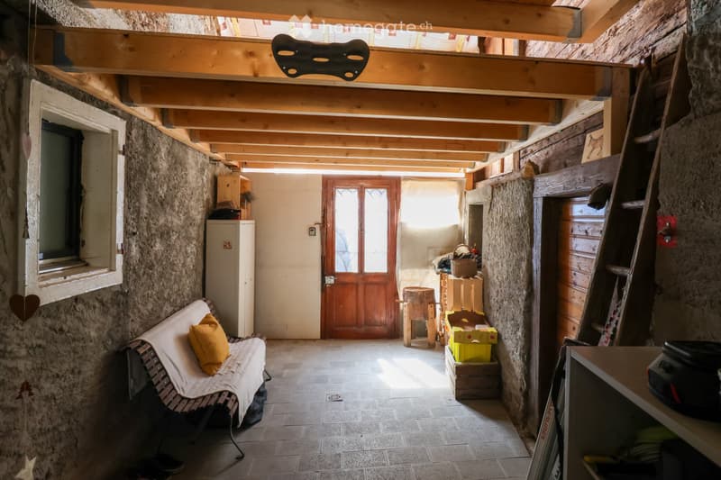 Charmante maison villageoise à Mex (St-Maurice) (10)