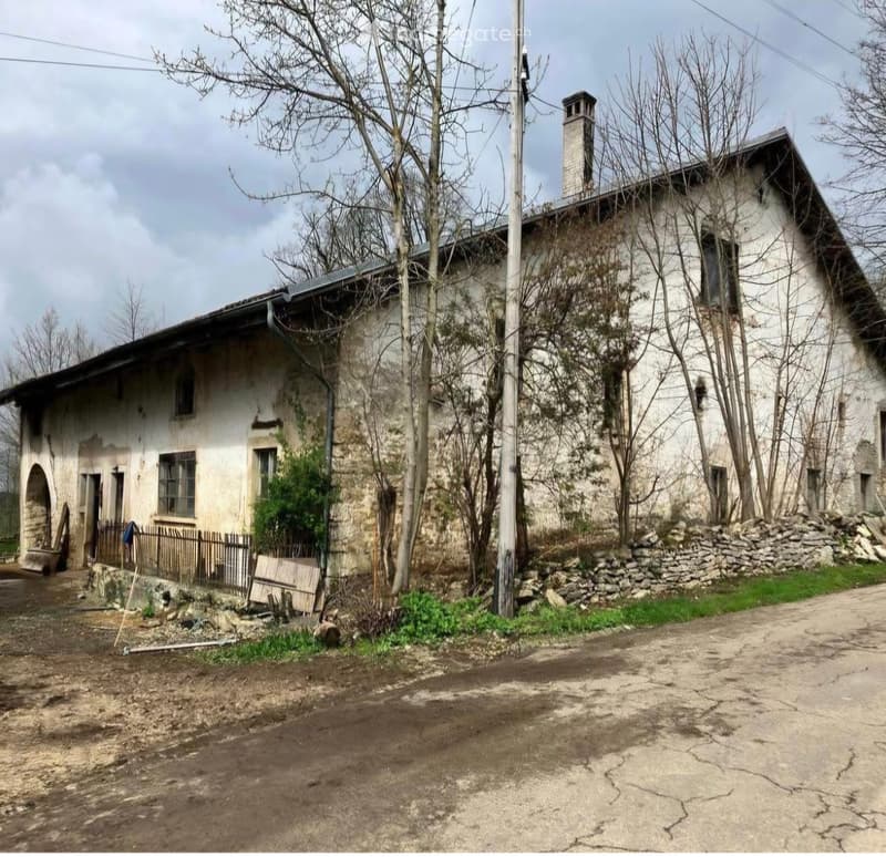 Ferme / remise à rénover (1)