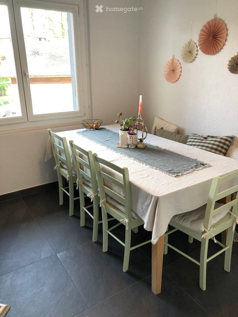 A louer à l'année charmant appartement au centre de Crans (2)