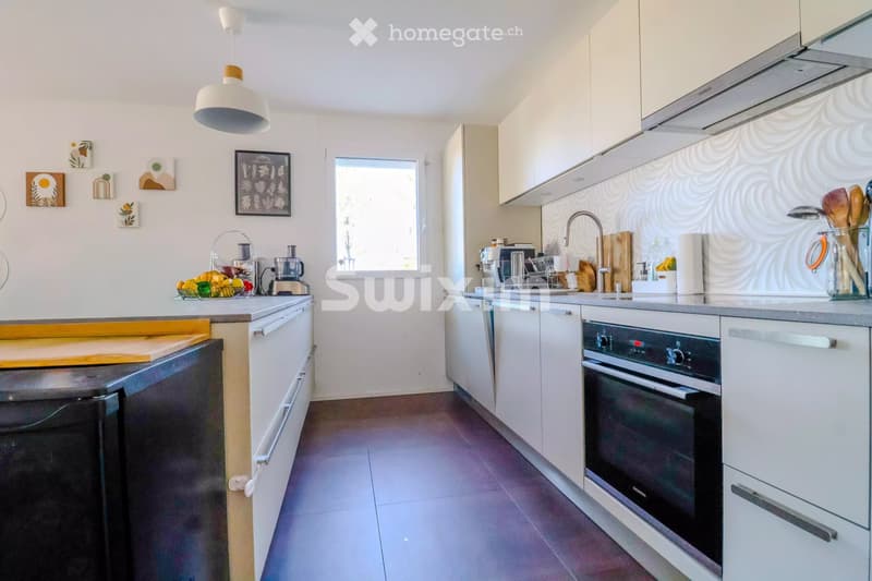 Exclusivité ! Appartement 5.5 pièces, moderne avec terrasse (3)