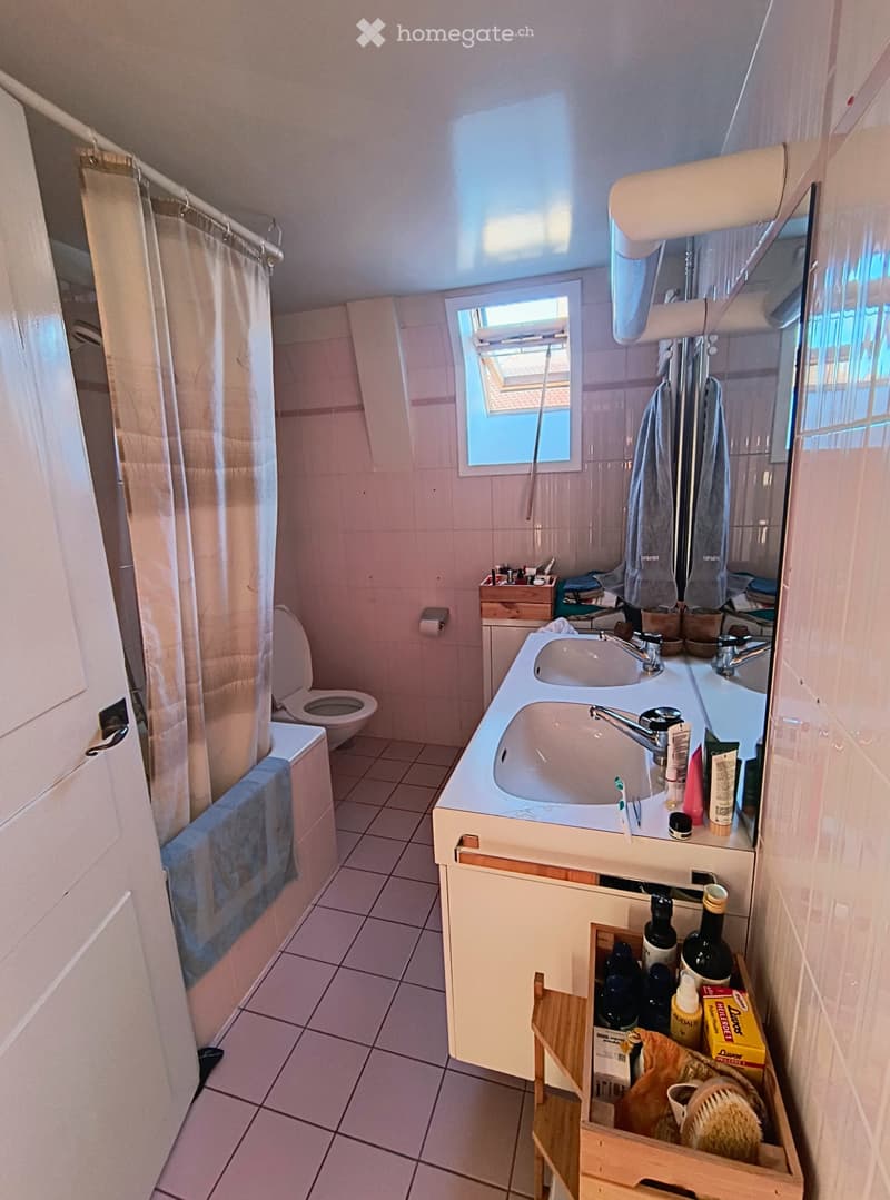 Charmant appartement de 2.5 pièces à La Chaux-de-Fonds (2)