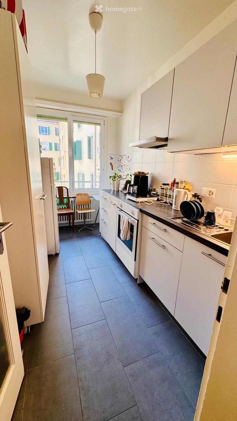 Appartement lumineux de 4 pièces au cur d'Eaux-Vives (1)