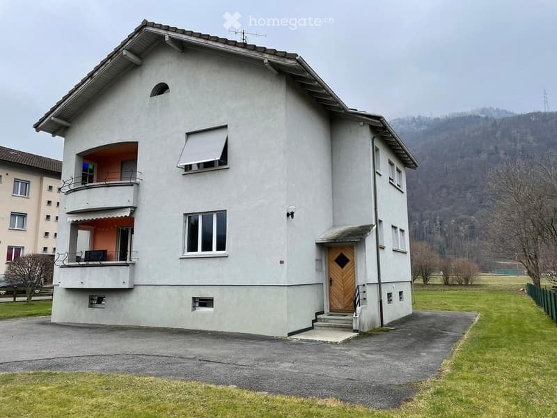 Appartement 3,5 pièces avec extérieur et petit ruisseau (1)