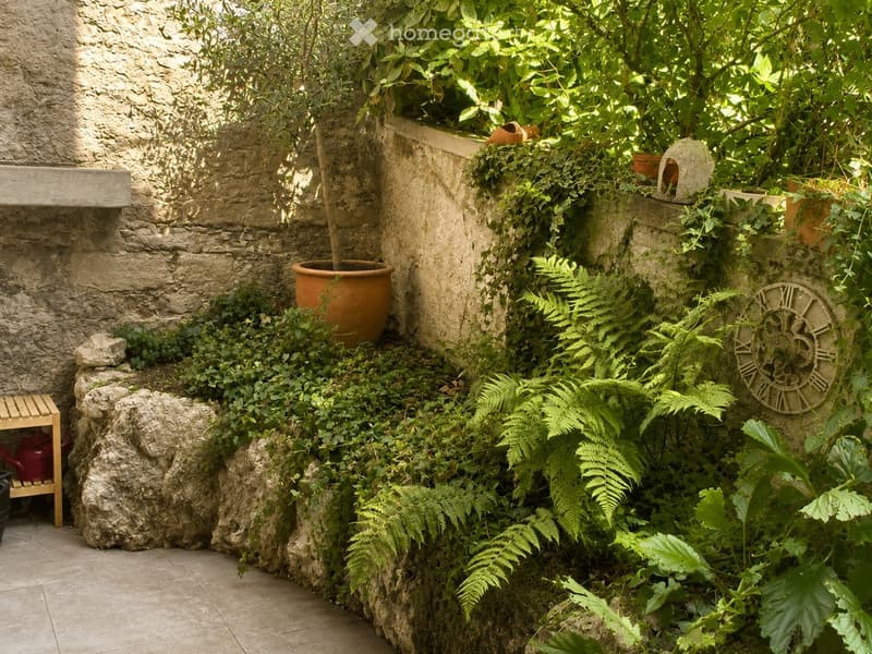 Montreux 2½ p de 57 m² avec jardin et vue incroyable (9)