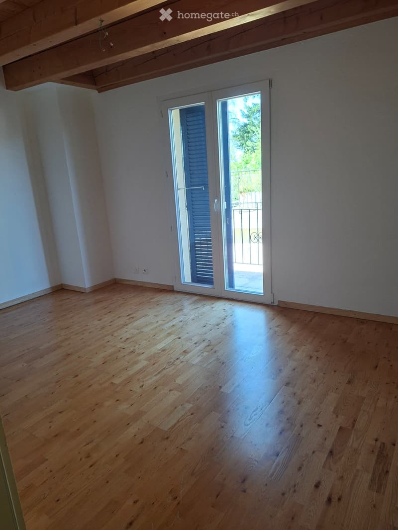 Appartement dans villa, au centre d'Oron-la-Ville. (5)