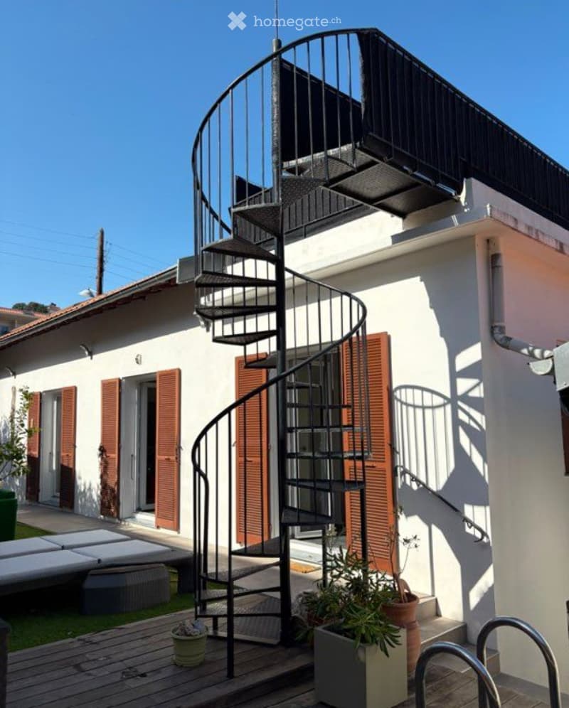 Maison Atypique de 51 m2 +11 m2 de dépendance/Piscine/Garage (4)