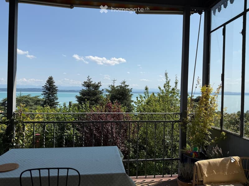 Appartement de 5.5 pièces avec balcon et vue lac à Neuchâtel (4)