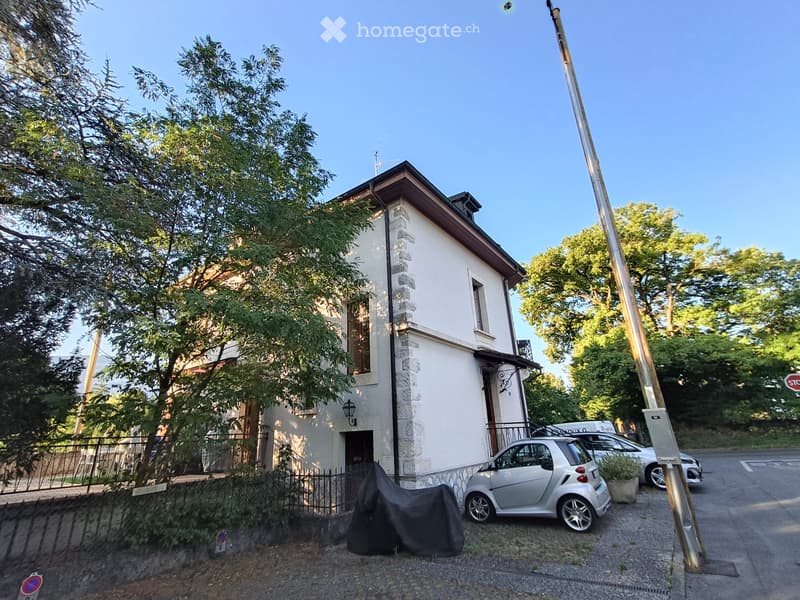Charmant appartement de 5.5 pièces dans villa à Carouge (1)