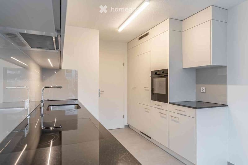 Charmante 3-Zimmer-Wohnung mit Balkon in Sargans (2)